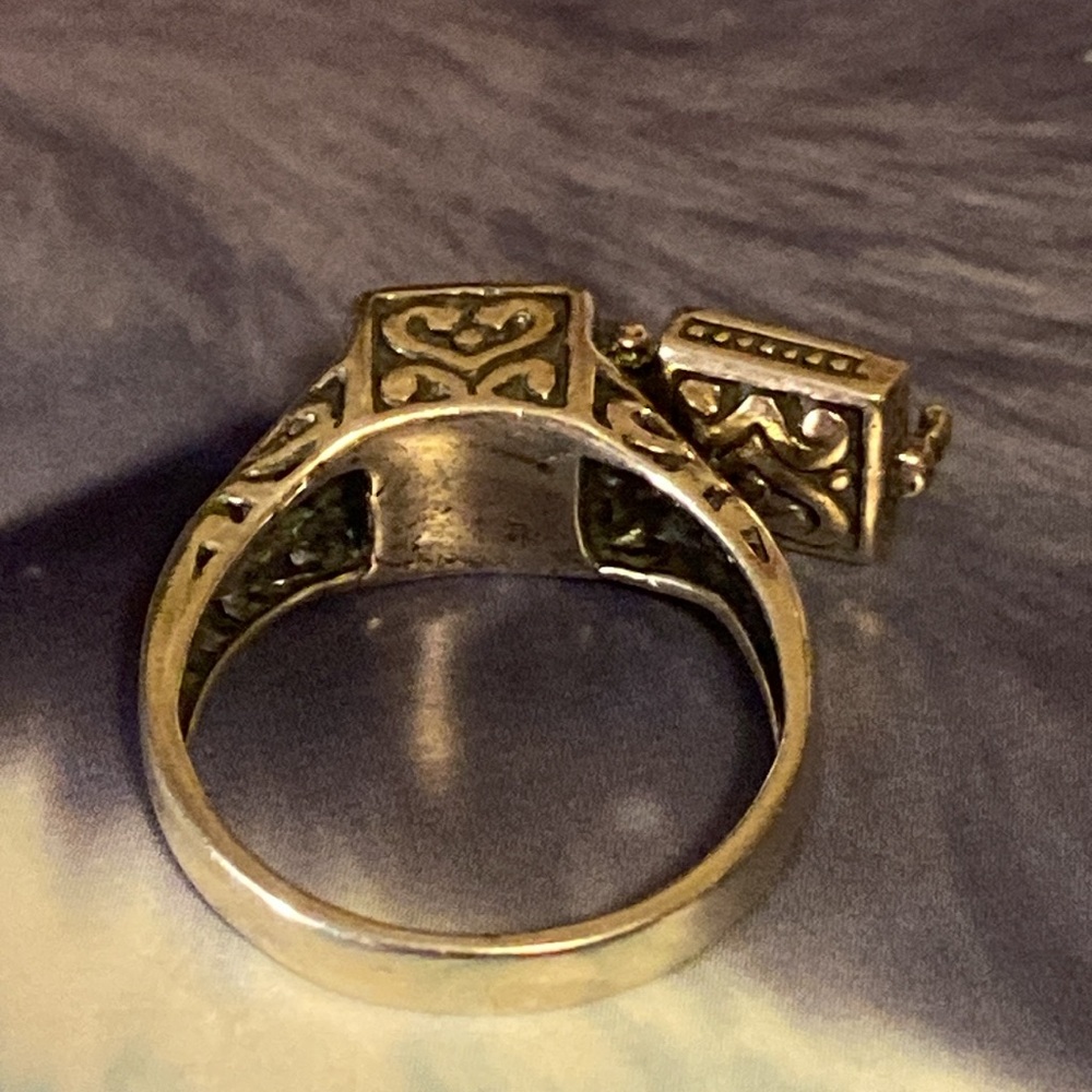 Silver square heart poison rings 925 size 8 and 6.5 - Picture 8 of 14
